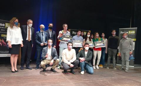 Giuria e partecipanti FameLab Camerino 2021