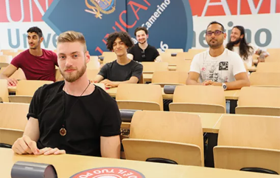 gli studenti premiano Unicam